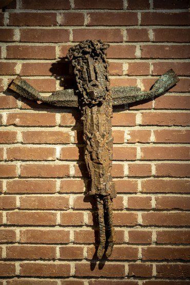 Kristusfiguren af Robert Jacobsen. Foto: Dan Møller 